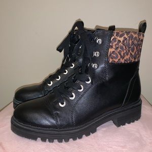 NINE WEST Wylie Combat Boots